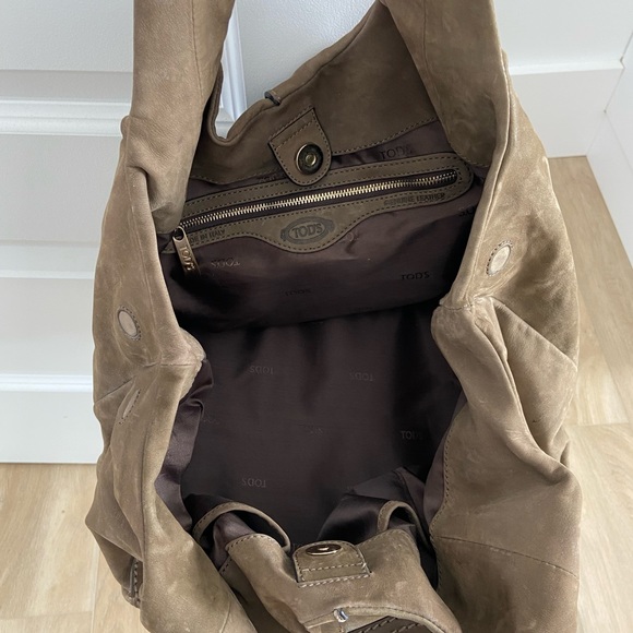 Tod’s Hobo Bag - Picture 7 of 9